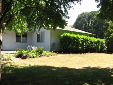 1934 SE Crystal Cir, Corvallis, OR 97333 - photo 2