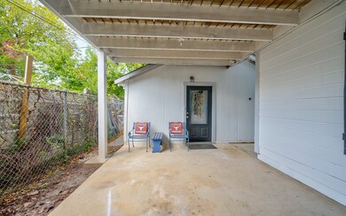 3905 Billingsley St unit 1/2, Houston, TX 77009 - photo 3