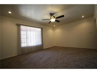 2812 Mountain Ave, El Paso, TX 79930 - photo 4