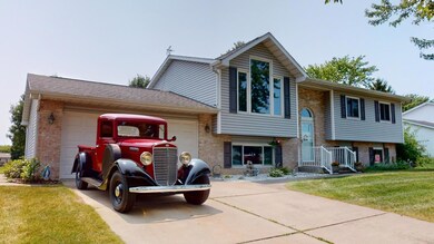 9930 Tyler St, Crown Point, IN 46307 - photo 2