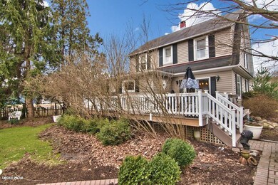 303 W High St, Milford, PA 18337 - photo 3