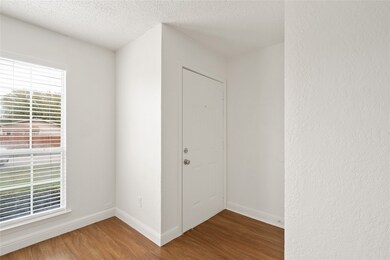 3021 Dupree St, Irving, TX 75062 - photo 2