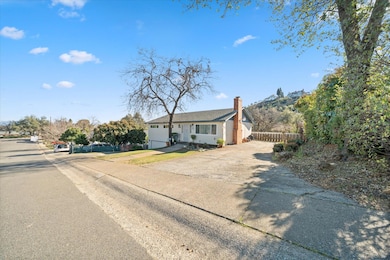 3315 Sunset Dr, Redding, CA 96001 - photo 2