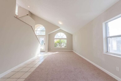 720 Sunset Lakes 8