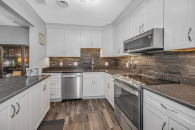 3 Bartemus Trail unit U106, Nashua, NH 03063 - photo 3