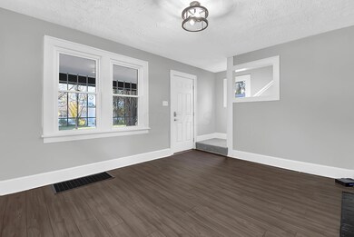 1095 S 22nd St, Columbus, OH 43206 - photo 5