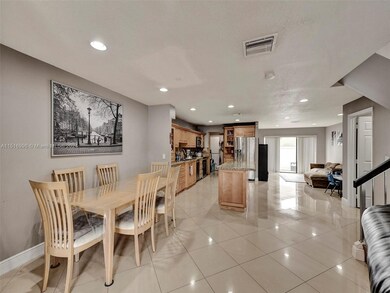 Dining 2