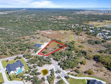 271 Coastal Wildwood Dr, Rockport, TX 78382 - photo 5