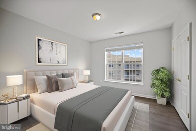 9722 Holmes Place unit 405, Manassas Park, VA 20111 - photo 5