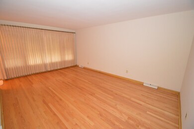 821 Westchester Blvd, Westchester, IL 60154 - photo 2