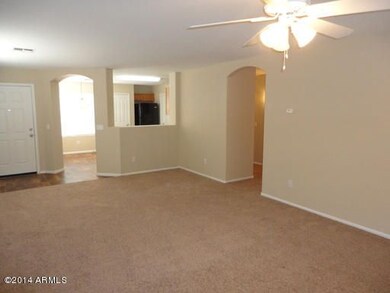 AZ446-140708GreatRoom-3_medium