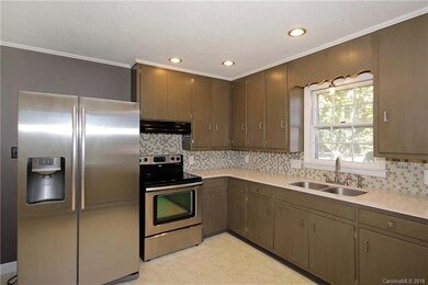 117 Ivybrook Dr, Statesville, NC 28625 - photo 6