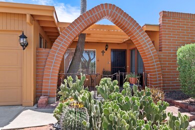02-Exterior Entry Way