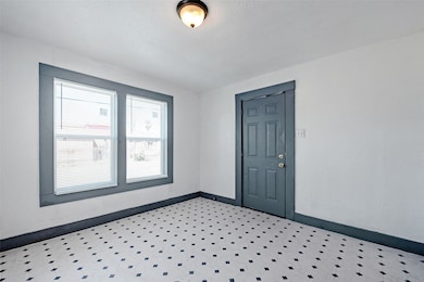 2526 Campbell St, Houston, TX 77026 - photo 6