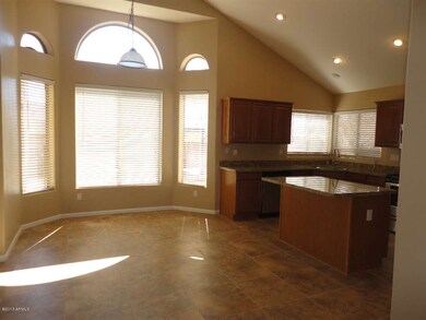 10909 E Decatur Cir, Mesa, AZ 85207 - photo 5