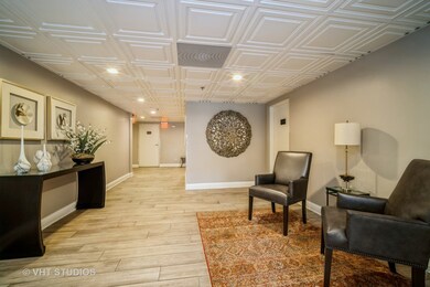 820 Graceland Ave unit 403, Des Plaines, IL 60016 - photo 2