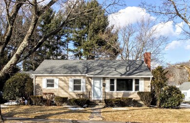 105 Cohasset St, Worcester, MA 01604 - photo 2