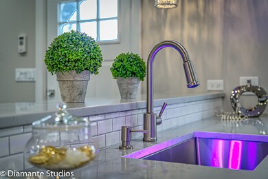 1027 S Saylor Ave, Elmhurst, IL 60126 - photo 5