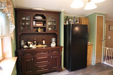 8 Marilyn Dr, Allenstown, NH 03275 - photo 4