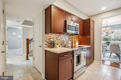 1014 Steeples Ct, Falls Church, VA 22046 - photo 6