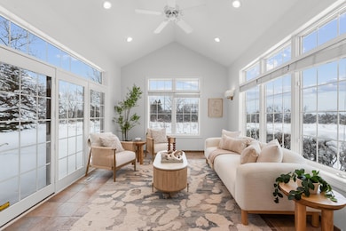 10946 N Essex Dr, Mequon, WI 53092 - photo 7