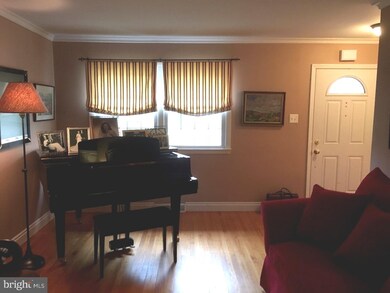 909 Coach Rd, Blackwood, NJ 08012 - photo 4