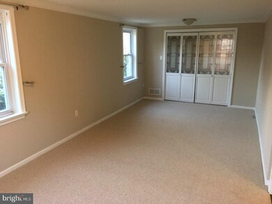 614 Meadow Ln, Oreland, PA 19075 - photo 4