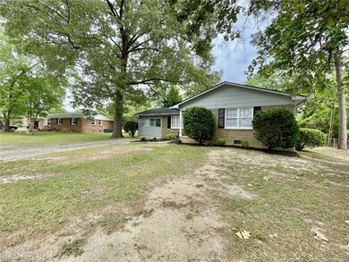 7566 Carrollburg Dr, Fayetteville, NC 28303 - photo 2