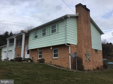 624 Cherry St, Franklin, WV 26807 - photo 3