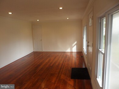 6440 Old Landover Rd, Hyattsville, MD 20785 - photo 4