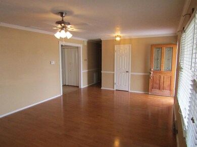 1110 S Jefferson St, Hugoton, KS 67951 - photo 2