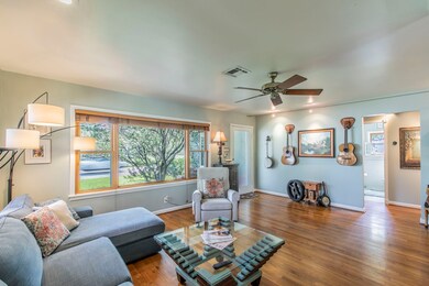 1111 Woodhill Rd, Houston, TX 77008 - photo 7