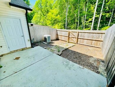 67 Rhododendron Dr, Greensboro, NC 27455 - photo 7