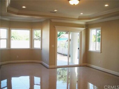 FAMILY ROOM IS OPEN TO BREAKFAST NOOK AND KITCHEN 
