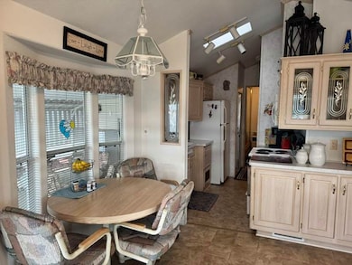 702 S Meridian Rd unit 1049, Apache Junction, AZ 85120 - photo 2