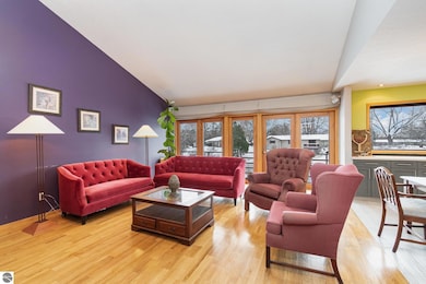 5390 Pheasant Ct, Alma, MI 48801 - photo 4