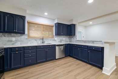 3719 Straightfork Dr, Houston, TX 77082 - photo 6