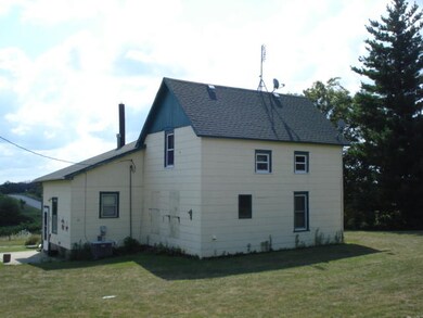 NW side