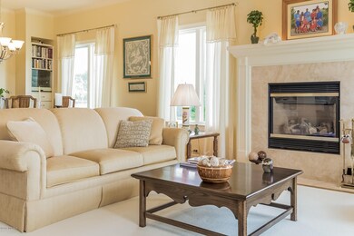 008-Living_Room-1959345-medium