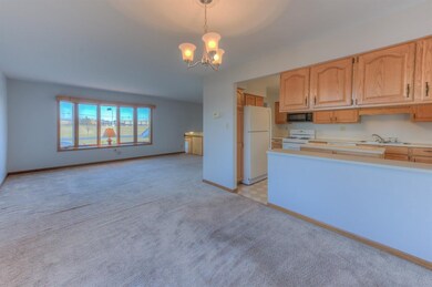 632 N Lillian St, Griffith, IN 46319 - photo 6