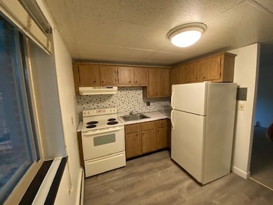 37 Crystal St unit 10, Melrose, MA 02176 - photo 4