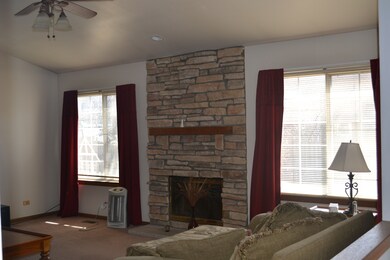 1148 Pin Oak Trail unit 2, Aurora, IL 60506 - photo 4