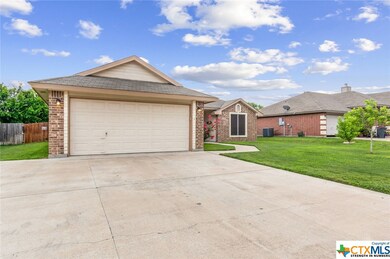 807 Macy Dr, Troy, TX 76579 - photo 2