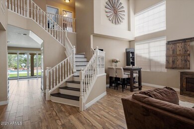 04-Dining & Living Room