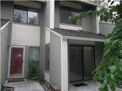 900 Bay Dr unit 31, Niceville, FL 32578 - photo 2