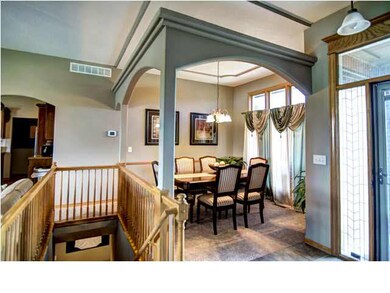 Entry & Formal Dining Room