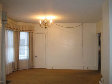 84 School St, Readsboro, VT 05350 - photo 7