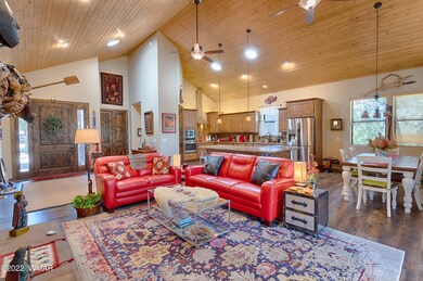 006_Living Room & Dining Area