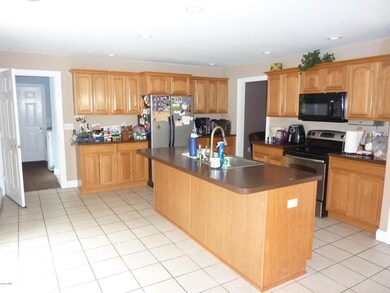 188 Conashaugh Trail, Milford, PA 18337 - photo 7