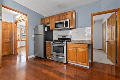 8 Windsor Ave unit 1, Lynn, MA 01902 - photo 7